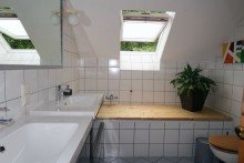 DG Bad Wanne und Dusche **possiel makes it possible** Hoitlingen/ Massives EFH mit gro�em Garten N�he WOB