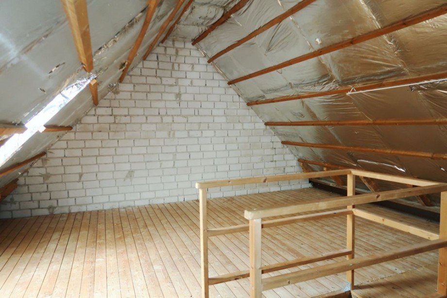 Spitzboden Reihenmittelhaus Parsau