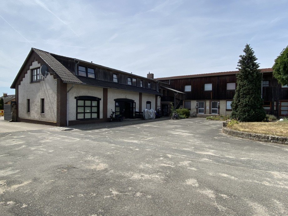 Hausansicht Erdgeschosswohnung Osloss