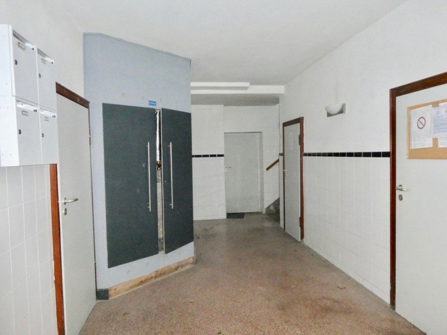 Eingangsbereich Etagenwohnung Braunschweig / Bienrode