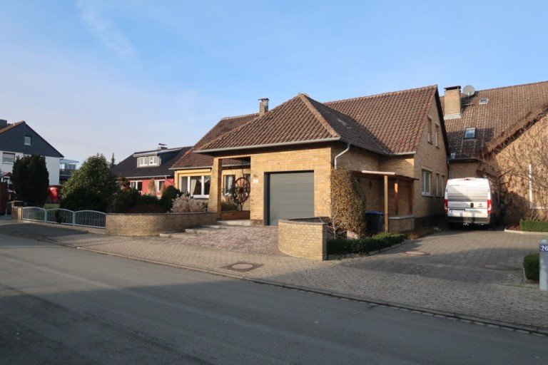 Willkommen Wolfsburg Vorsfelde Doppelhaush�lfte **possiel makes it possible** NICHT EINFAMILIENHAUS - MEINFAMILIENHAUS!