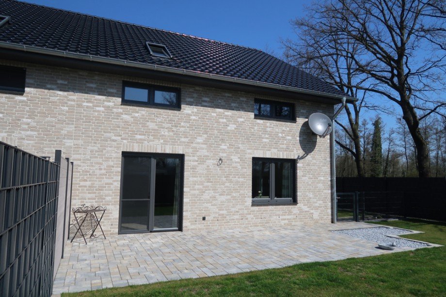 Ansicht S�den Doppelhaush�lfte Sassenburg