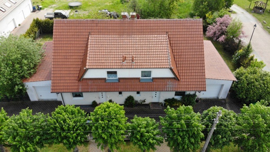 linke Seite Doppelhaush�lfte Oebisfelde / Niendorf
