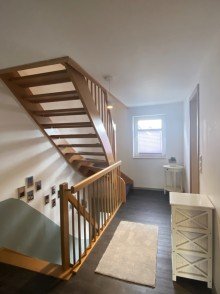OG Flur **possiel makes it possible** Sofortbezug m�glich! F�r die junge  Familie - Saniertes Reihenendhaus !