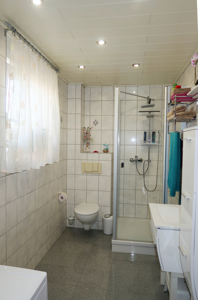 G�ste WC Doppelhaush�lfte Velpke