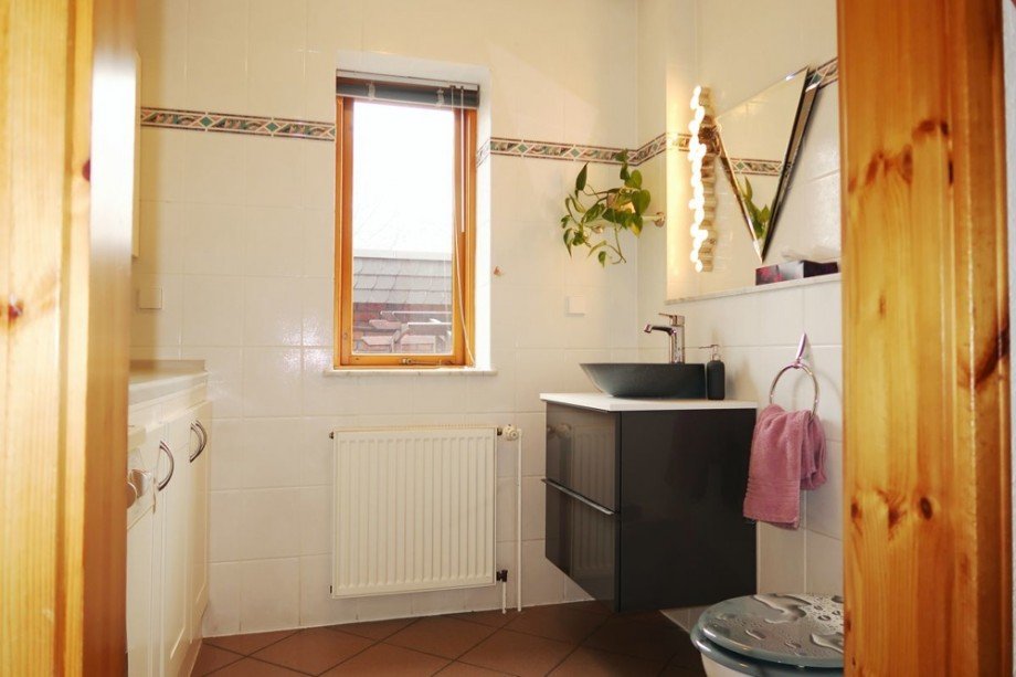 G�ste WC Einfamilienhaus R�hen OT Eischott