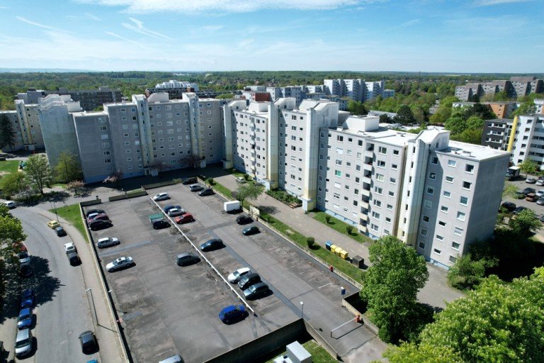 Wohnanlage Ansicht Ost Wolfsburg / Westhagen Etagenwohnung **possiel makes it possible** 1 1/2 Zimmer Wohnung sofort frei!