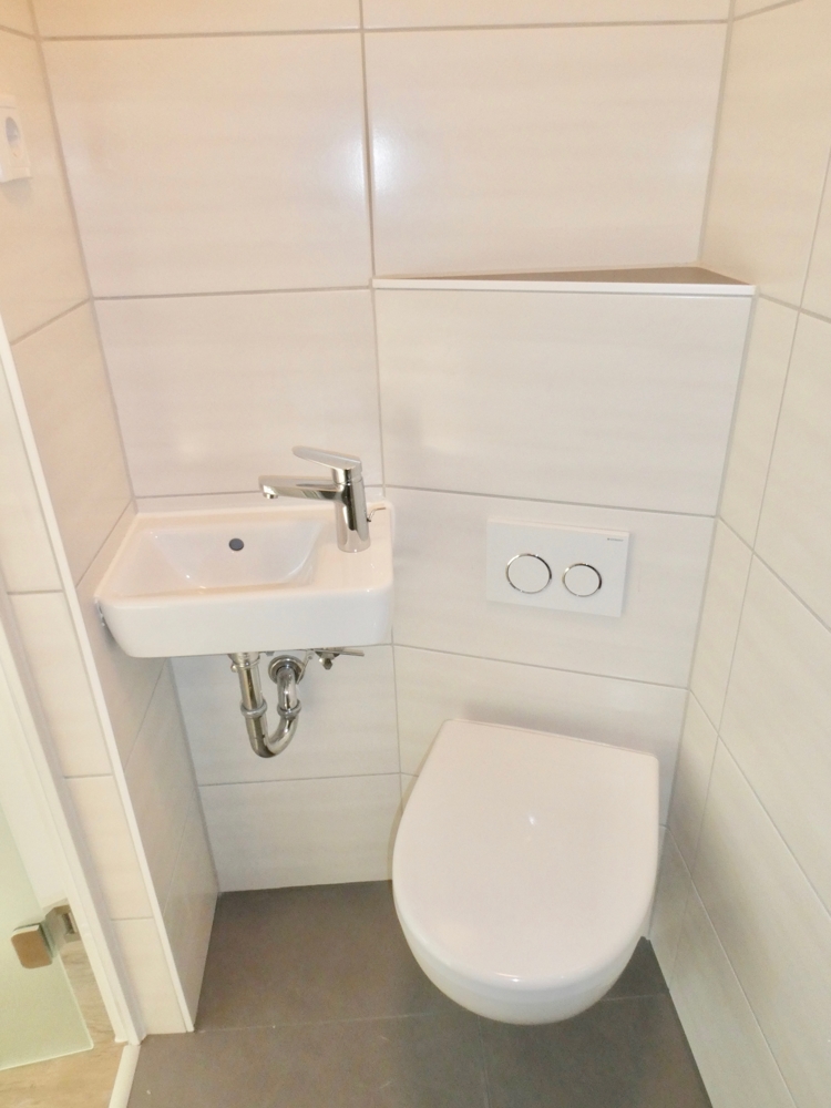 Duschbad 1 Etagenwohnung Braunschweig / Bienrode