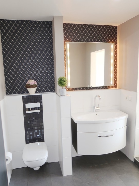 Bad Waschtisch WC Etagenwohnung Wolfsburg