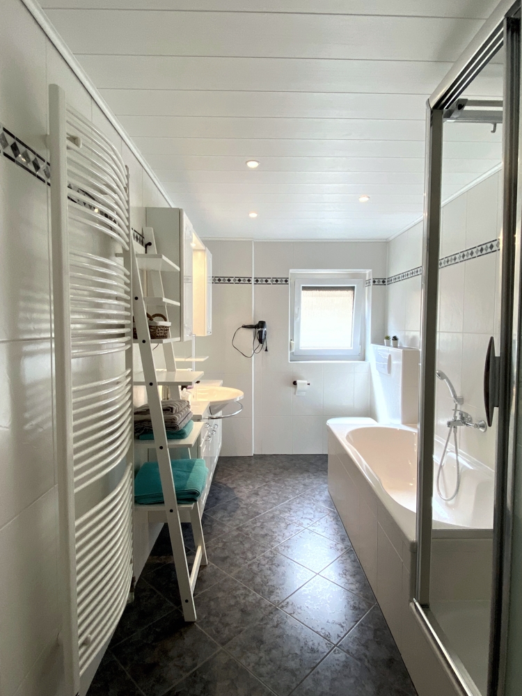 Souterrain Bad Bungalow R�hen