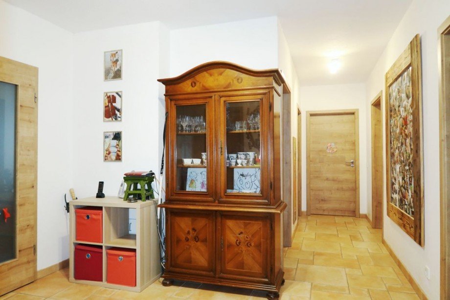EG Flur Blick Kinderzimmer Zweifamilienhaus Lehre