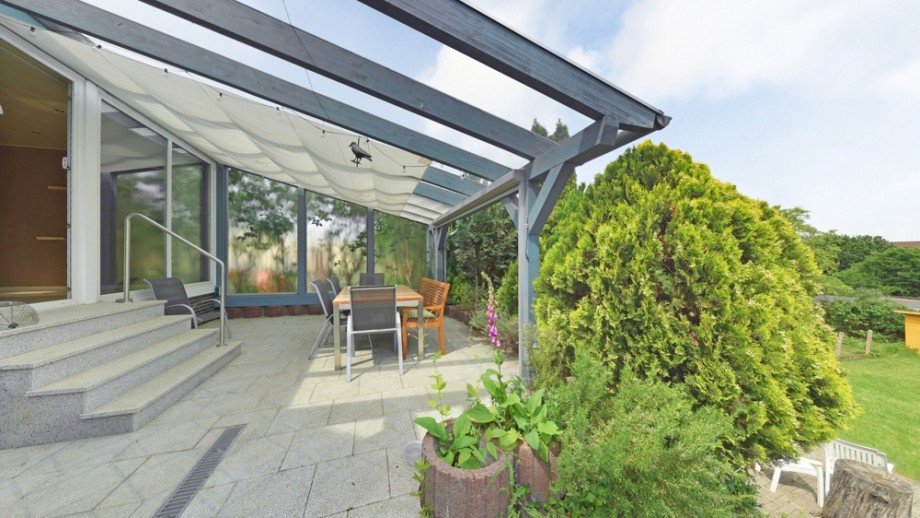 Terrasse Nord zum Wintergarten Doppelhaush�lfte Wolfsburg