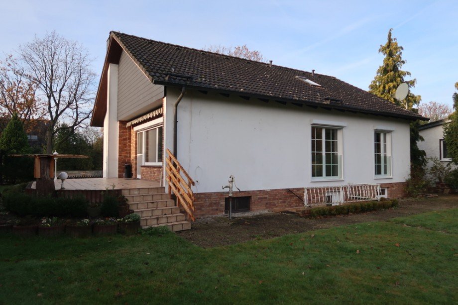 Ansicht vom Garten Einfamilienhaus Wolfsburg
