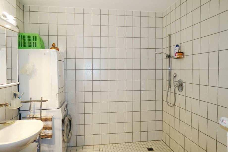 Bad mit Dusche Erdgeschosswohnung Wolfsburg / Detmerode