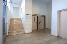 Treppenhaus und Fahrst�hle **possiel makes it possible** Schillerteichcenter 3 ZI WHG Toller Ausblick 13.OG