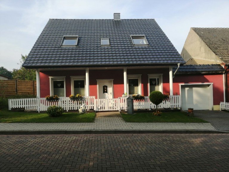 Willkommen Mellin Einfamilienhaus **possiel makes it possible** Ab aufs Land! Haus Saniert mit Scheune und 1227 qm Grundst�ck!