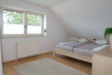 DG Zimmer 3 **possiel makes it possible** Hoitlingen/ Massives EFH mit gro�em Garten N�he WOB