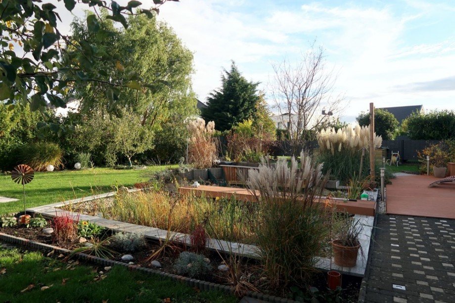 Garten Blick S�d Einfamilienhaus Wolfsburg / Ehmen