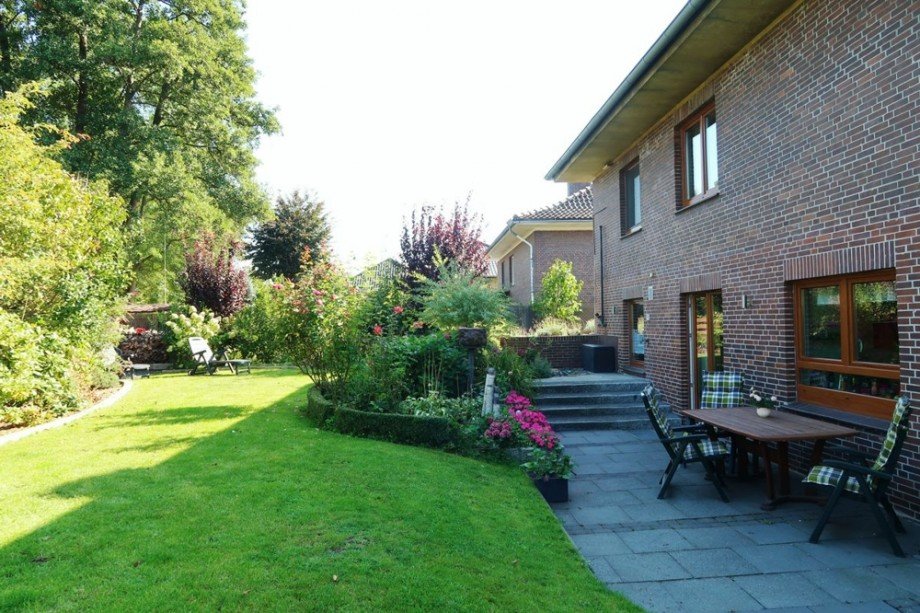 Gartenblick nach Ost Einfamilienhaus Isenb�ttel