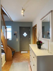 EG Diele **possiel makes it possible** Sofortbezug m�glich! F�r die junge  Familie - Saniertes Reihenendhaus !