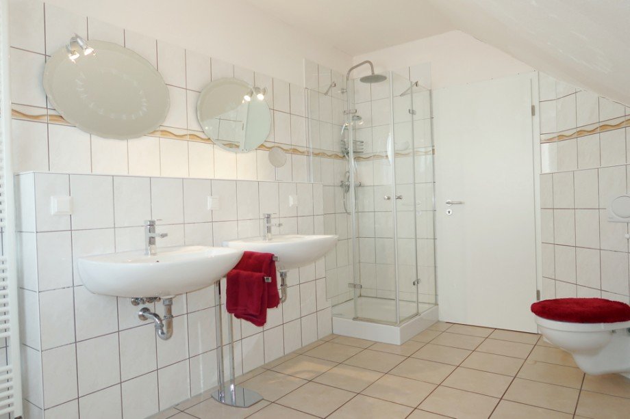Bad OG mit Dusche Einfamilienhaus Warberg