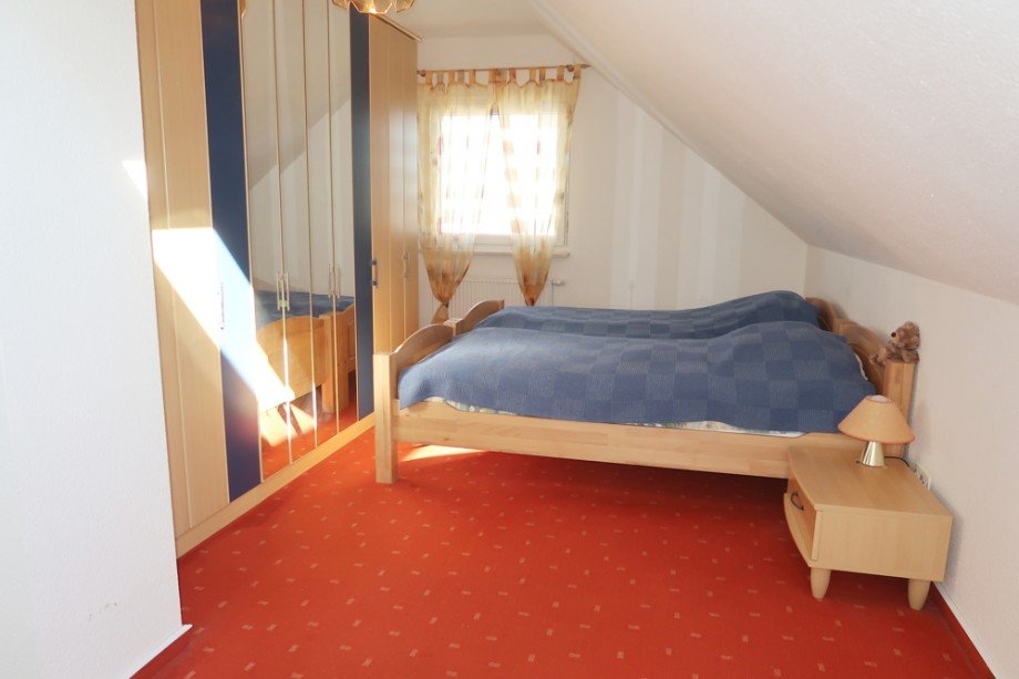 Zimmer links Einfamilienhaus Warberg