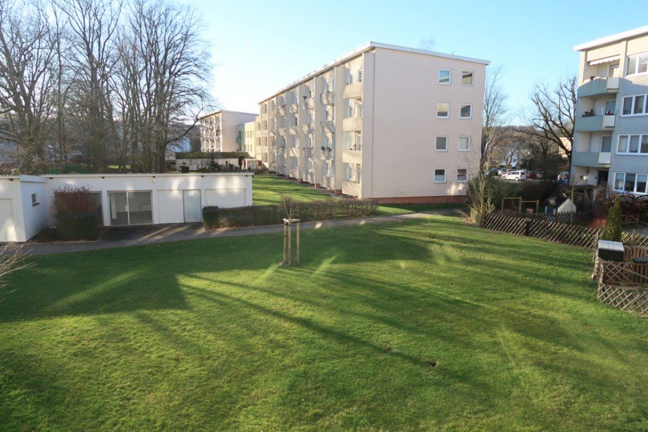 Blick ins Gr�ne Etagenwohnung Wolfsburg