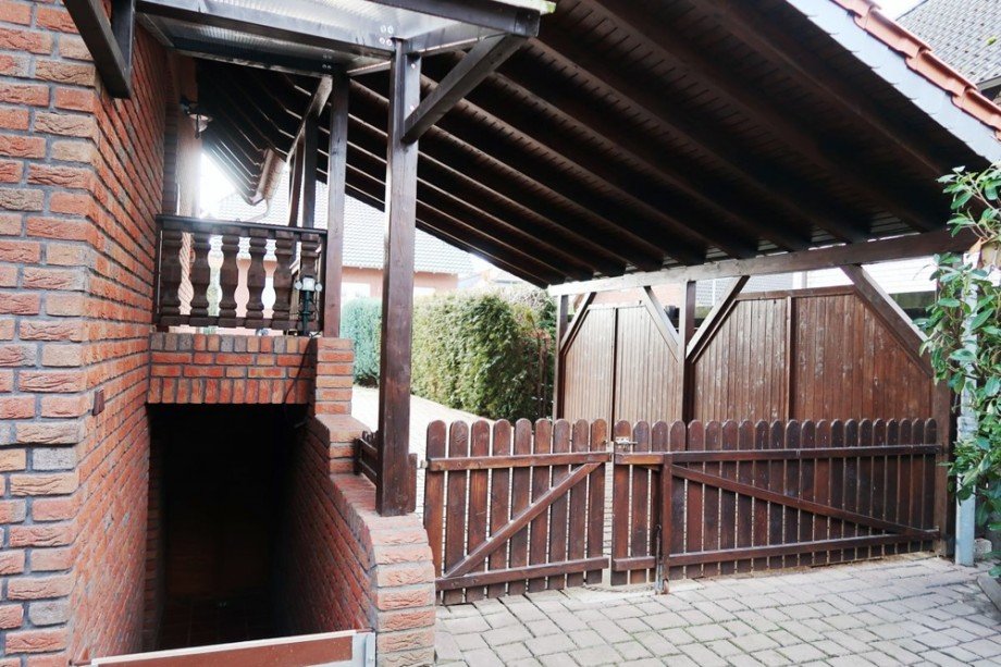 PKW Stellplatz Einfamilienhaus R�hen OT Eischott