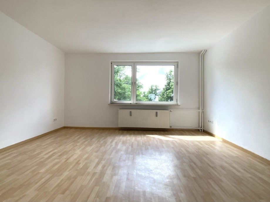 Zimmer 1 - Wohnzimmer Etagenwohnung Wolfsburg / Stadtmitte