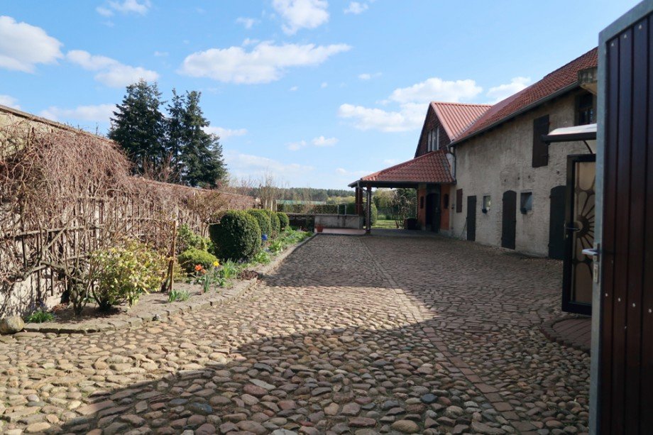 Innenhof Haus R�tzlingen