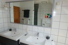 DG Bad Waschtisch **possiel makes it possible** Hoitlingen/ Massives EFH mit gro�em Garten N�he WOB