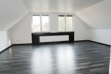 Zimmer OG **possiel makes it possible** Anschauen lohnt sich! Pflegeleichtes Grundst�ck mit besonderem Charme!