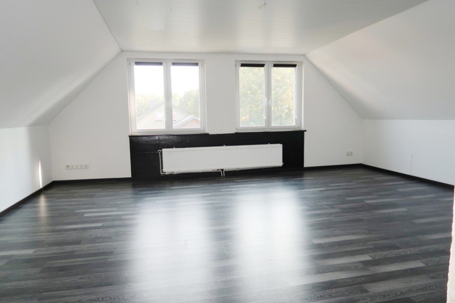 Zimmer OG Einfamilienhaus Velpke / Wahrstedt
