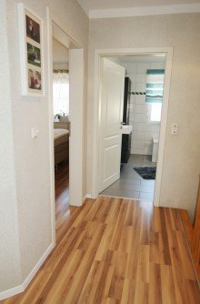 Flur OG **possiel makes it possible** BS-Lamme!  Einzug 2019 m�glich! Sehr gepflegtes Reihenmittelhaus mit Garten.