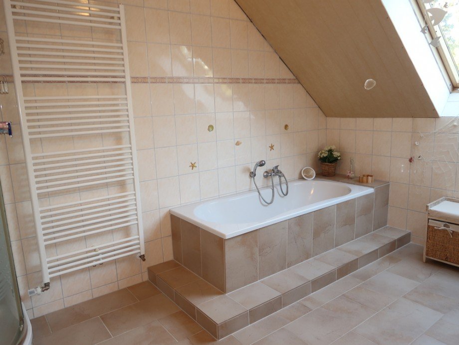 Badewanne Einfamilienhaus Mellin