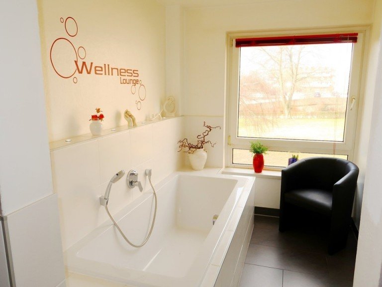 Willkommen Wolfsburg Etagenwohnung **possiel makes it possible** 3 Zimmer Wohnung mit Wellnessbad am Rand von Westhagen