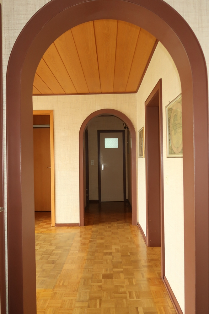 Flur EG mit Blick auf G�ste WC Einfamilienhaus Wolfsburg / Tiergartenbreite