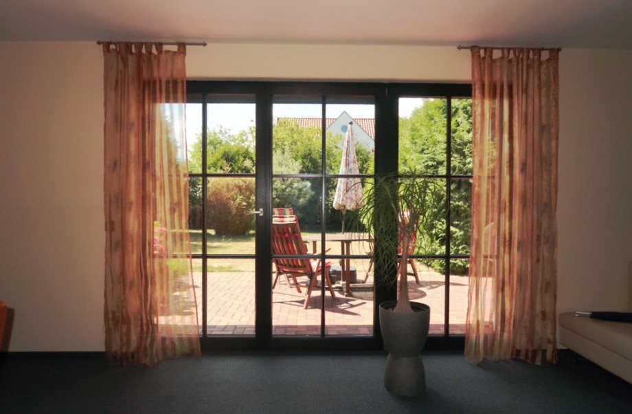 Blick Wohnen Terrasse Doppelhaush�lfte Wolfsburg / Neuhaus