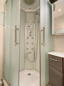 Dusche **possiel makes it possible** Hoch in den L�ften! Barrierearme 3 Zimmer Wohnung sucht neue Bindung!