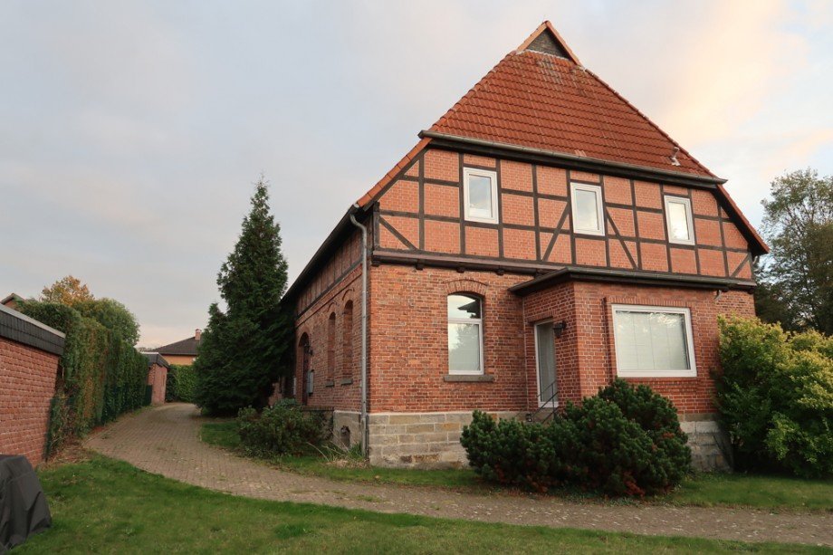 Hausansicht Erdgeschosswohnung Wolfsburg / Neuhaus