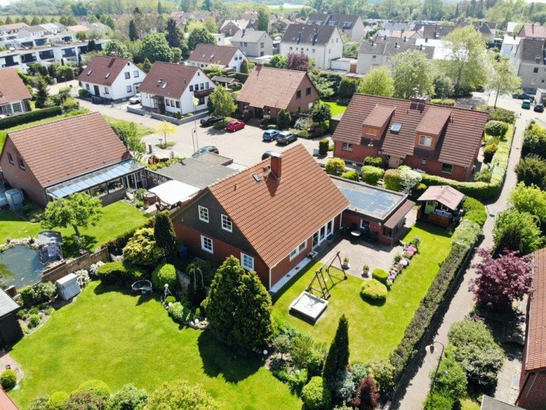 Nordwest Braunschweig / V�lkenrode Einfamilienhaus **possiel makes it possible** Sehr gepflegtes Energiesparhaus in absolut ruhiger Wohnlage in BS OT V�lkenrode