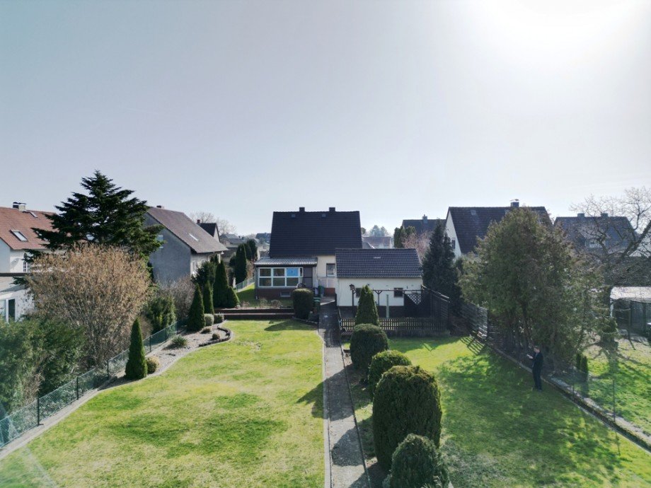 Garten Blick nach S�dost Einfamilienhaus Grafhorst