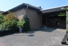Eingang **possiel makes it possible** S�lfeld! Bungalow mit Keller und ausgebautem Dachgeschoss in guter Wohnlage