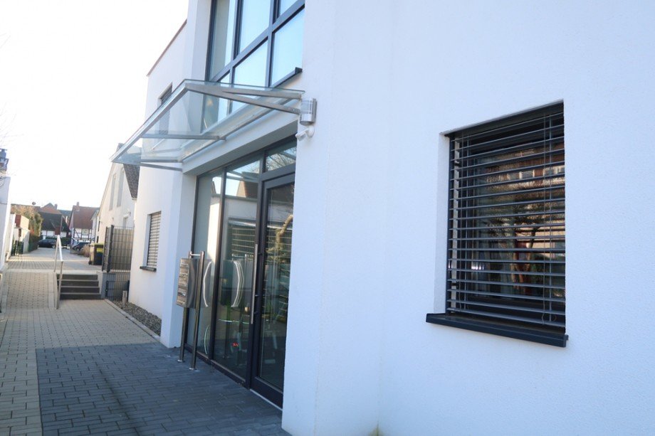 Hauseingang Etagenwohnung Braunschweig / Broitzem