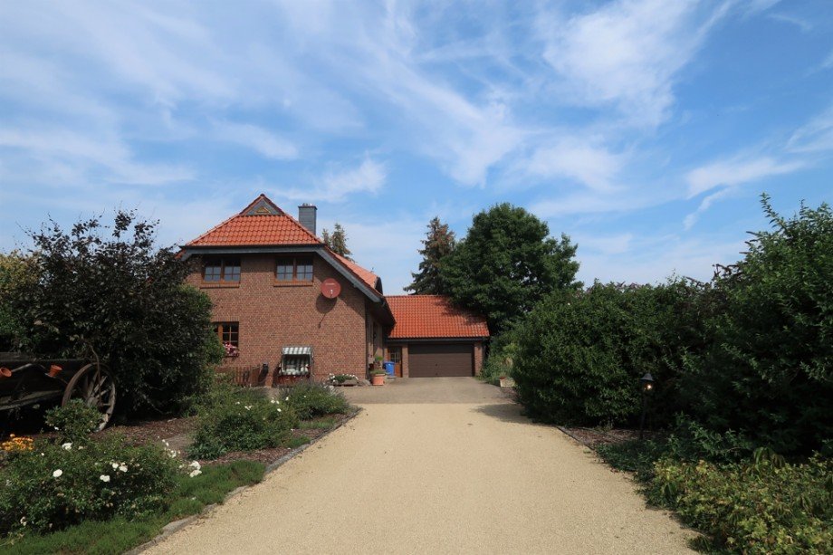 Auffahrt Einfamilienhaus Ehra-Lessien