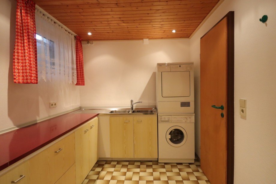 Keller K�che Waschen Einfamilienhaus Wolfsburg / Vorsfelde