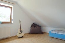 DG Zimmer 1 **possiel makes it possible** Hoitlingen/ Massives EFH mit gro�em Garten N�he WOB