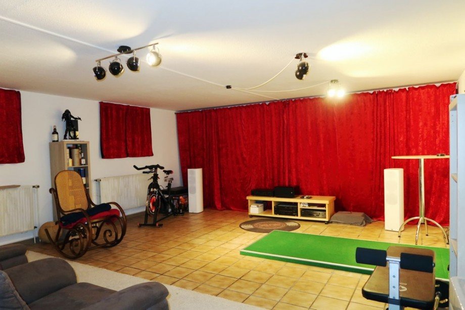 Keller Hobby Zweifamilienhaus Lehre
