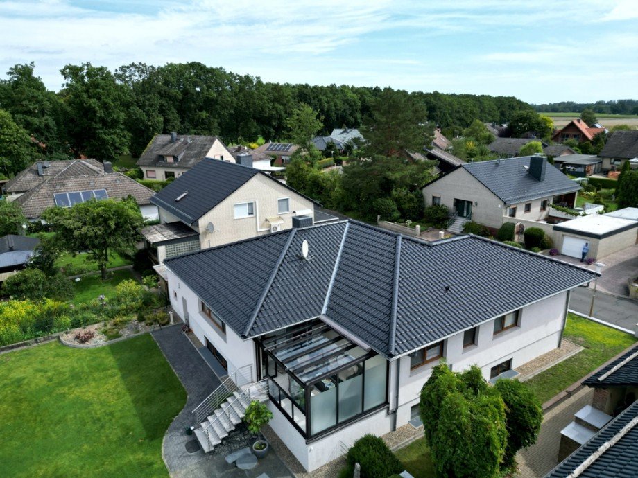 Luftbildaufnahme 3 Bungalow R�hen