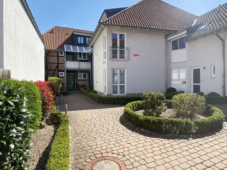 Innenhof Blick WHG Wolfsburg / Fallersleben Maisonettewohnung **possiel makes it possible** Attraktive 2-Zimmer Maisonette Zentrum Fallersleben